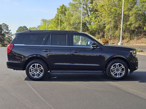 Used 2025 Ford Expedition Active image 7