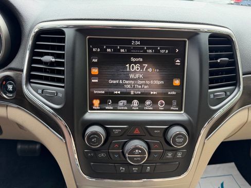 Used 2014 Jeep Grand Cherokee Limited AWD/4WD image 15