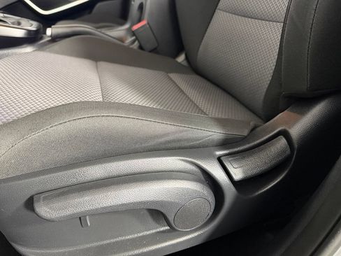 Used 2025 Kia Soul LX w/ LX Technology Package FWD image 21
