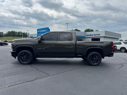 Used 2023 Chevrolet Silverado 2500 Custom w/ Custom Value Package AWD/4WD image 6