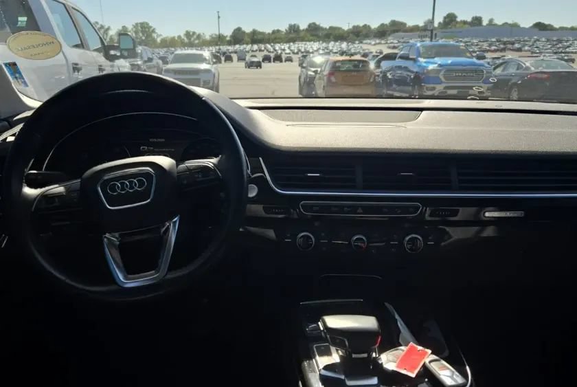 Used 2019 Audi Q7 3.0T Premium AWD/4WD image 3