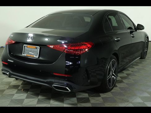 Used 2024 Mercedes-Benz C 300 4MATIC Sedan image 17