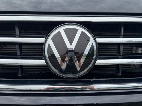 Certified 2024 Volkswagen Tiguan SE AWD/4WD image 23