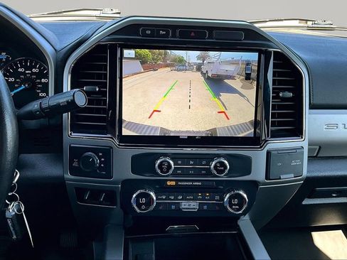 Used 2022 Ford F250 Lariat w/ Lariat Value Package AWD/4WD image 14