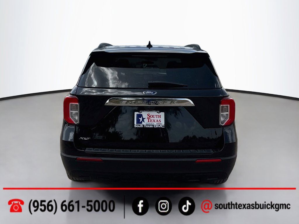 Used 2023 Ford Explorer XLT RWD image 7