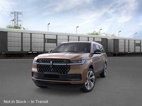 New 2026 Lincoln Navigator L Black Label AWD/4WD image 25