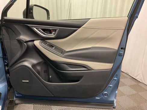 Used 2023 Subaru Forester Limited image 32