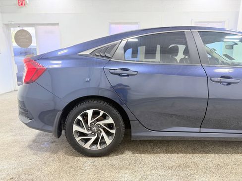 Used 2016 Honda Civic EX image 9