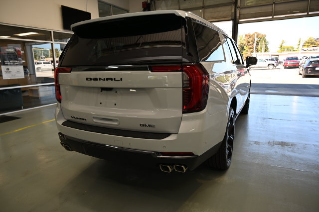 New 2026 GMC Yukon XL Denali Ultimate AWD/4WD image 5