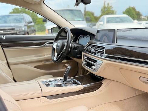 Used 2016 BMW 750i xDrive AWD/4WD image 45