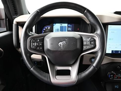 Used 2023 Ford Bronco Wildtrak AWD/4WD image 24