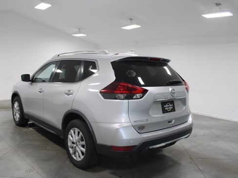 Used 2020 Nissan Rogue SV AWD/4WD image 7