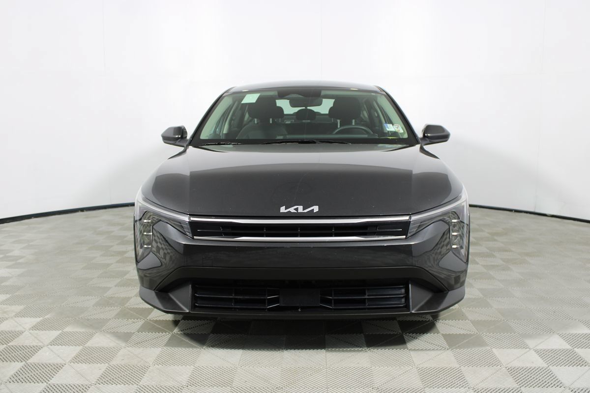 Used 2025 Kia K4 FWD image 33