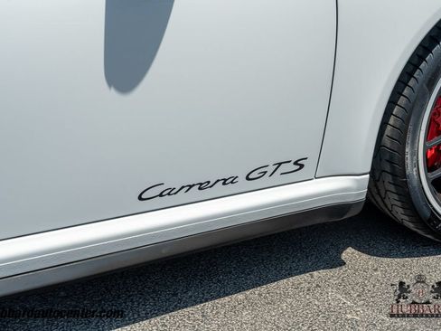 Used 2012 Porsche 911 Cabriolet image 36