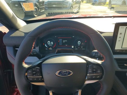 New 2026 Ford Explorer ST-Line w/ ST-Line Street Pack image 13