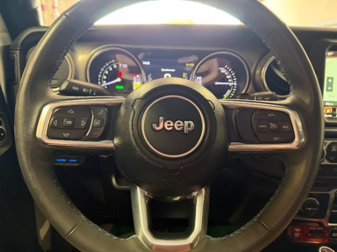 Used 2023 Jeep Wrangler Unlimited Rubicon 4xe w/ Cold Weather Group AWD/4WD image 23