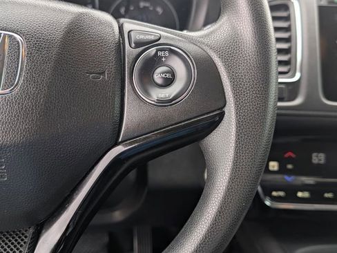 Used 2018 Honda HR-V EX image 25