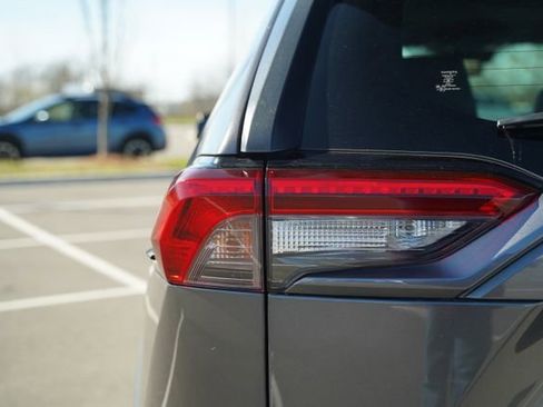 Used 2019 Toyota RAV4 XLE Premium w/ Advanced Technology Package image 40