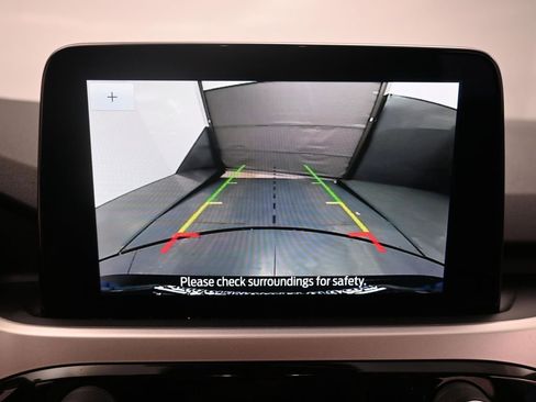 Used 2020 Ford Escape SE image 16