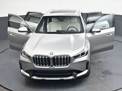 Used 2026 BMW X1 xDrive28i w/ Technology Package AWD/4WD image 39