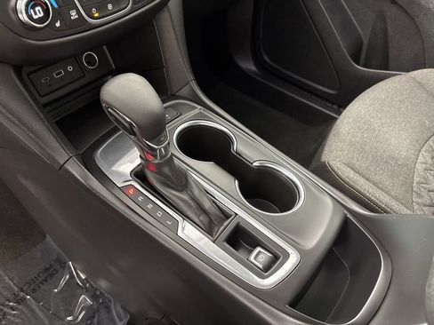 Used 2024 Chevrolet Equinox LT image 35