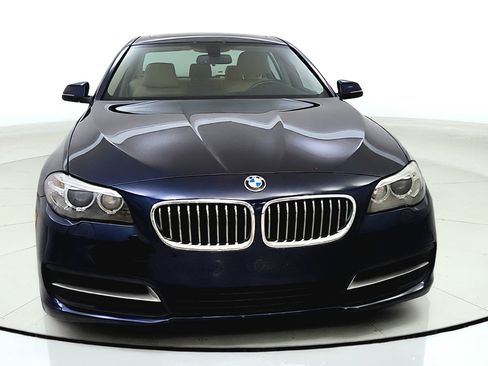 Used 2014 BMW 528i xDrive Sedan AWD/4WD image 2