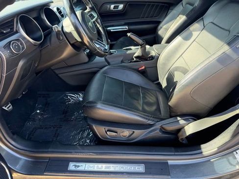 Used 2019 Ford Mustang GT Premium w/ GT Performance Package RWD image 14