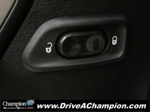 Used 2013 Jeep Wrangler Unlimited Sport image 16