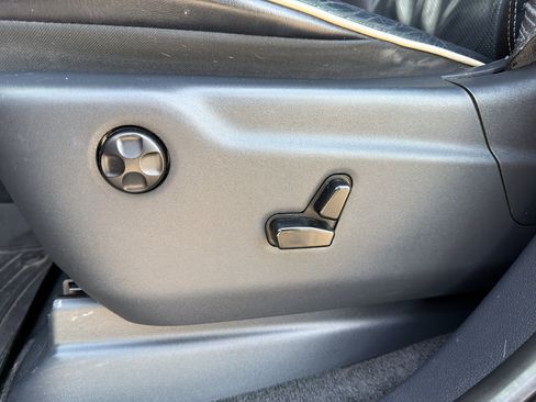 Used 2015 Jeep Grand Cherokee Overland image 20