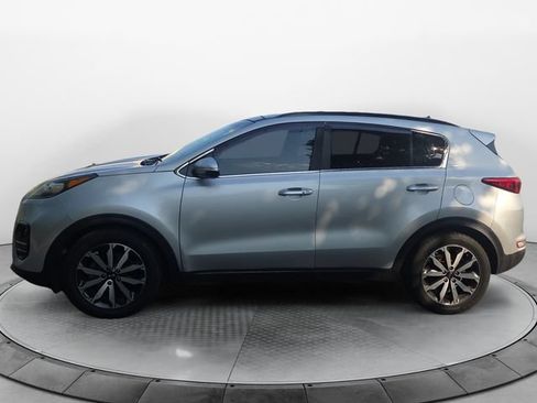 Used 2018 Kia Sportage EX w/ EX Premium Package FWD image 2