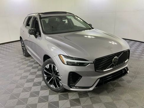 New 2026 Volvo XC60 B5 Plus w/ Protection Package Premier AWD/4WD image 41