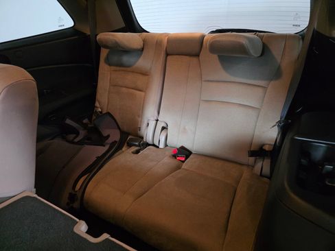 Used 2021 Honda Pilot EX image 16