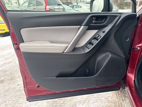 Used 2018 Subaru Forester 2.5i w/ Alloy Wheel Package image 9