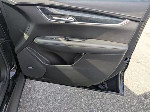 Used 2020 Cadillac XT5 Premium Luxury FWD image 37