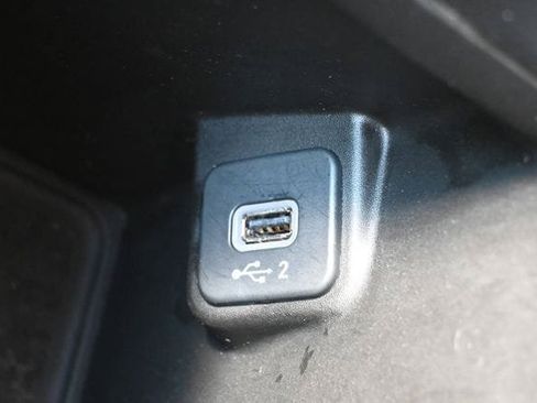 Used 2019 Jeep Wrangler Unlimited Sahara AWD/4WD image 31