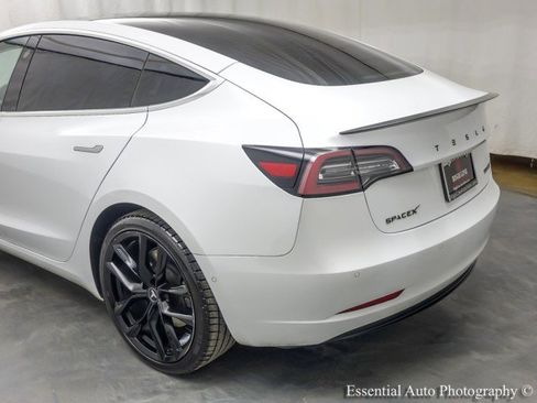 Used 2020 Tesla Model 3 Standard Range Plus image 4