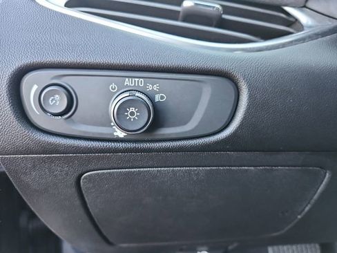 Used 2020 Chevrolet Malibu LT image 14