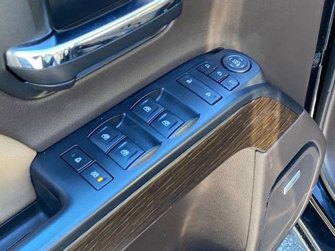 Used 2017 GMC Sierra 2500 Denali w/ Suspension Package, Off-Road image 11