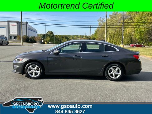Used 2017 Chevrolet Malibu LS image 2