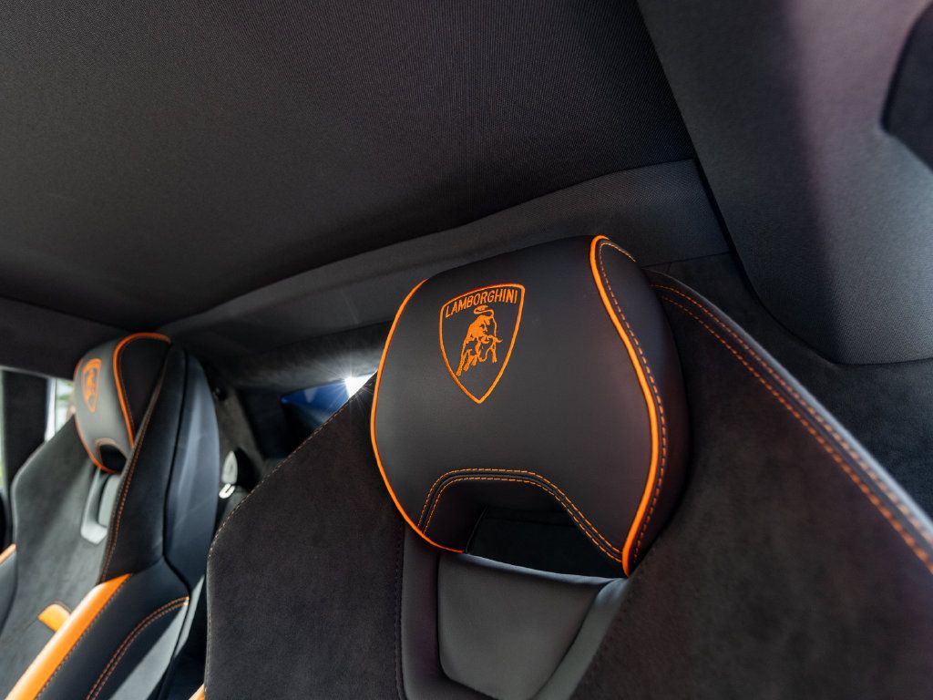 Used 2023 Lamborghini Huracan Tecnica RWD image 18
