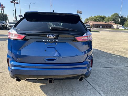 Used 2021 Ford Edge ST-Line w/ Class II Trailer Tow Package AWD/4WD image 4