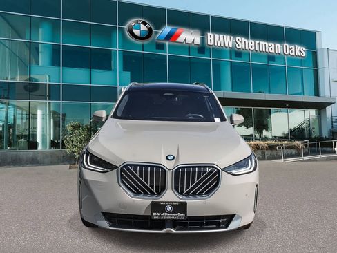 Used 2026 BMW X3 xDrive30 w/ Convenience Package image 2