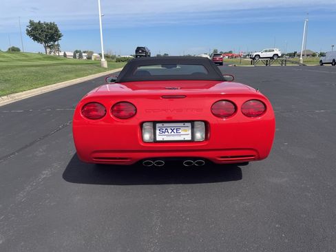 Used 2001 Chevrolet Corvette Convertible w/ Preferred Equipment Group2 RWD image 4