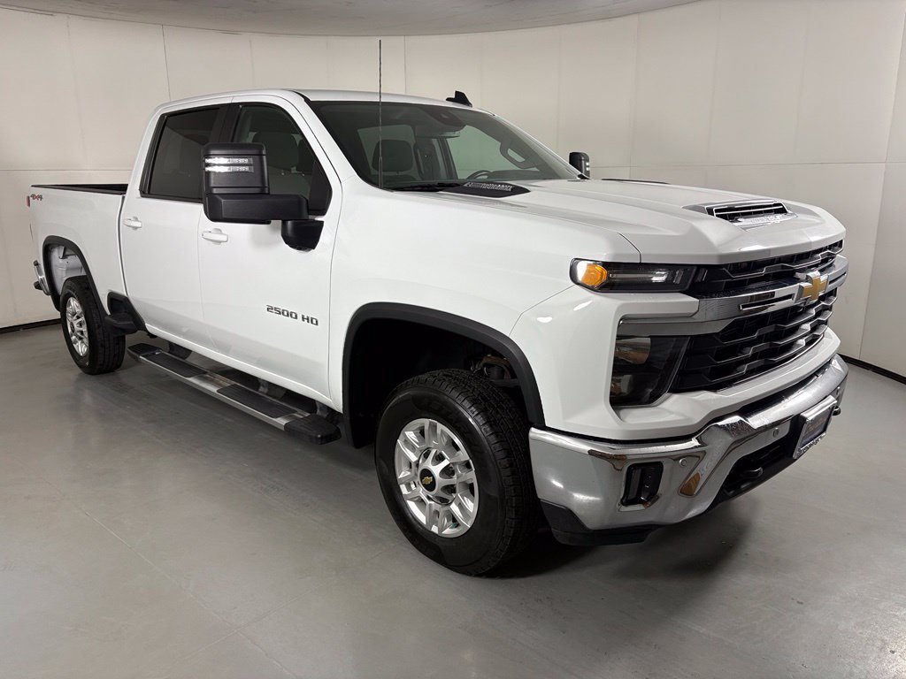 Certified 2025 Chevrolet Silverado 2500 LT w/ Safety Package AWD/4WD image 2