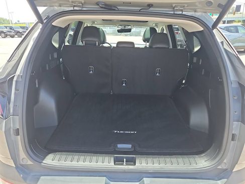 Used 2024 Hyundai Tucson Limited FWD image 7