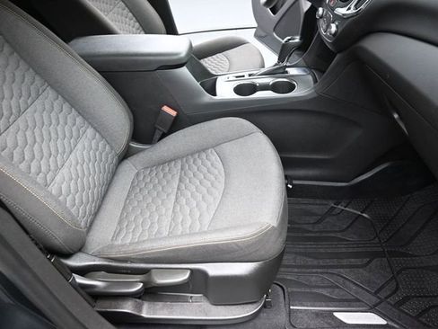 Used 2021 Chevrolet Equinox LT FWD image 27