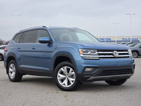 Used 2019 Volkswagen Atlas SE image 2