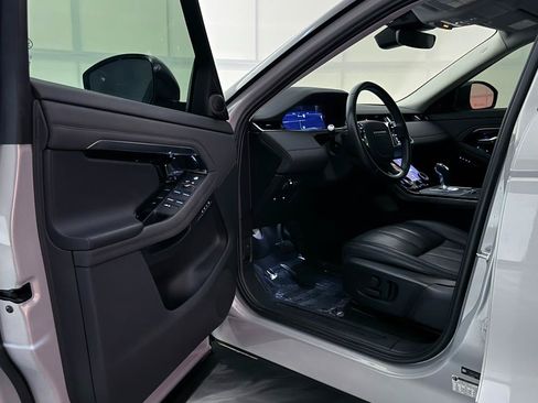 Used 2020 Land Rover Range Rover Evoque SE AWD/4WD image 16
