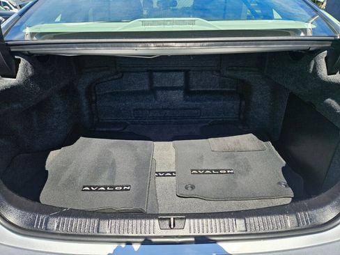 Used 2013 Toyota Avalon Limited image 10