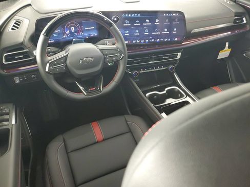 New 2026 Chevrolet Traverse RS w/ LPO, Floor Liner Package FWD image 16